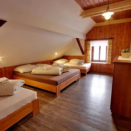 Lodge Chlum Misa