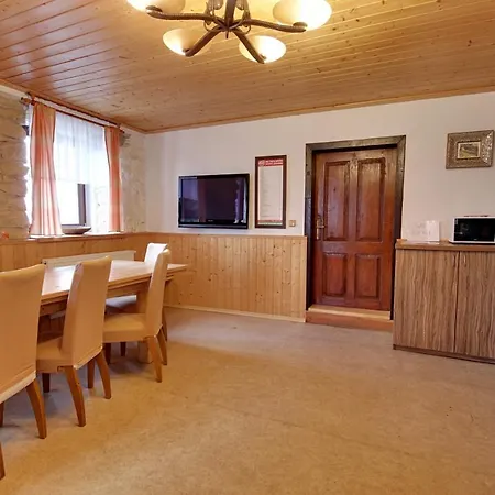 Lodge Chlum Misa Volary
