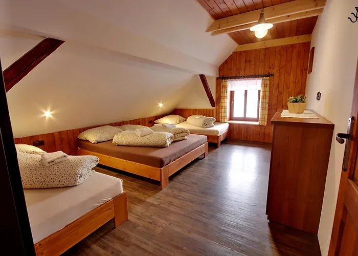 Lodge Chlum Misa
